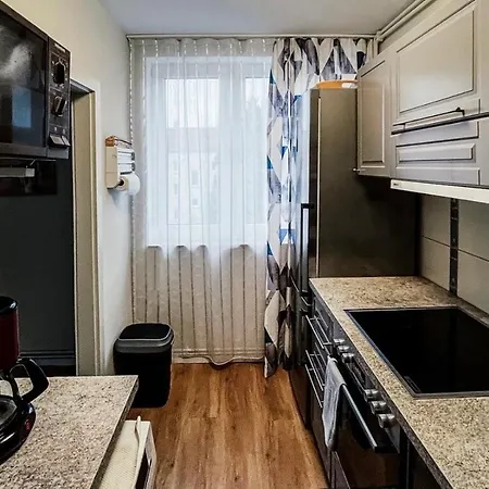 2 Room, Messe Flat, Full Kitchen, Garden Apartmán Hannover