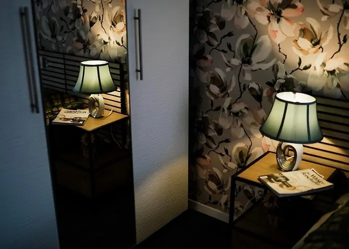 2 Room, Messe Flat, Full Kitchen, Garden * Hannover